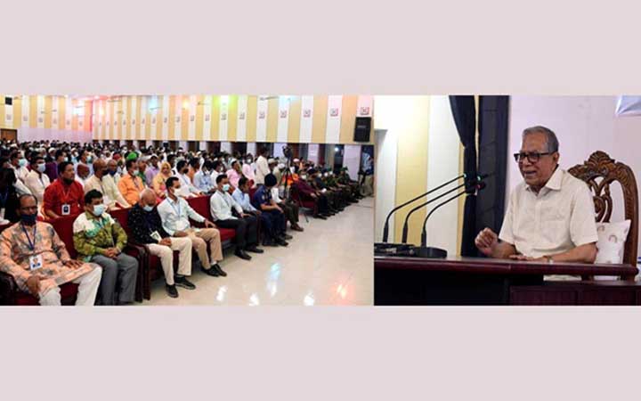 রাজনৈতিক নেতাদের নেতিবাচক কর্মকান্ড পরিহার করে মিলেমিশে রাজনীতি করার আহ্বান রাষ্ট্রপতির